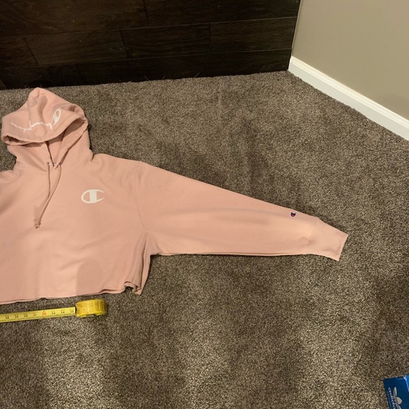 Women's cropped Champion hoodie w/BIG C - Picture 6 of 6